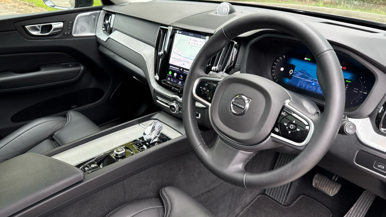 Volvo XC60 2.0 T8 [455] PHEV Ultra Dark 5dr AWD Geartronic Estate